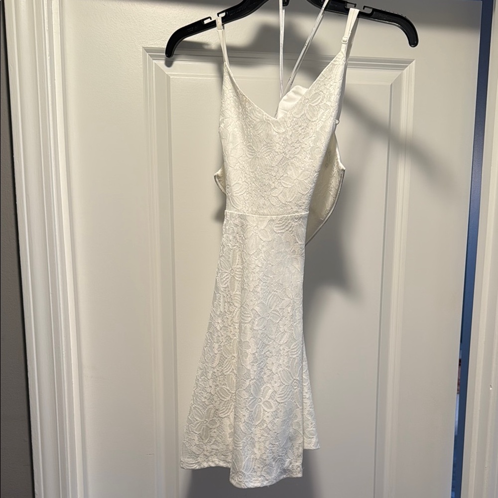 Lulu's White Sleeveless Spaghetti Strap Sundress